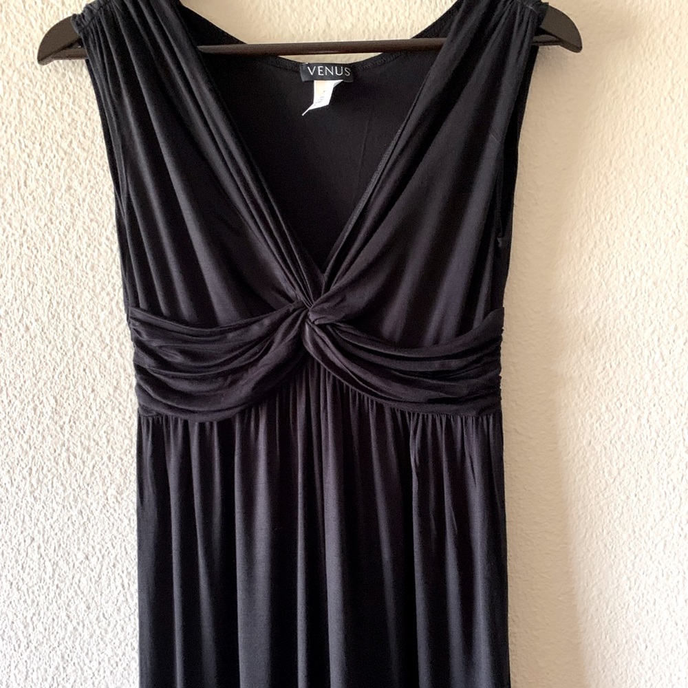 NWOT- Venus women’s maxi dress, size small, black